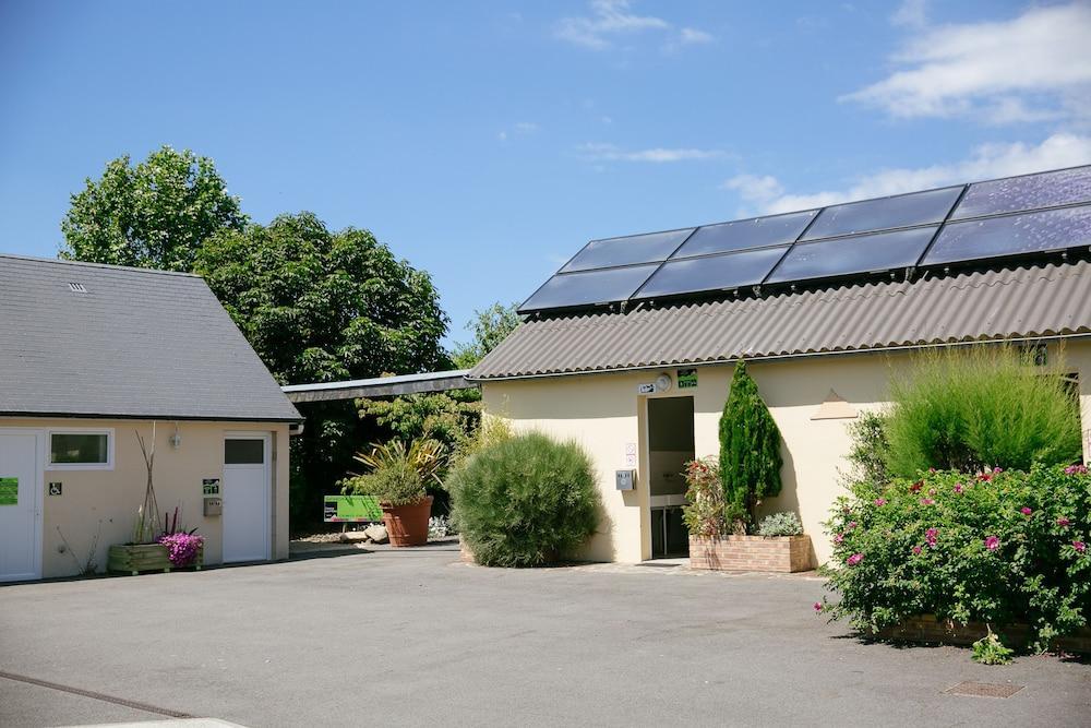 Camping Saint Michel Courtils Exterior photo